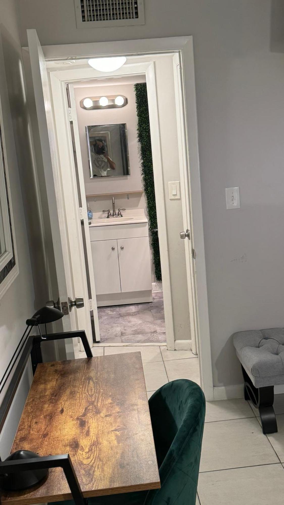Fort Lauderdale Elegant Room Rental With Private Bath And Entrance Kültér fotó